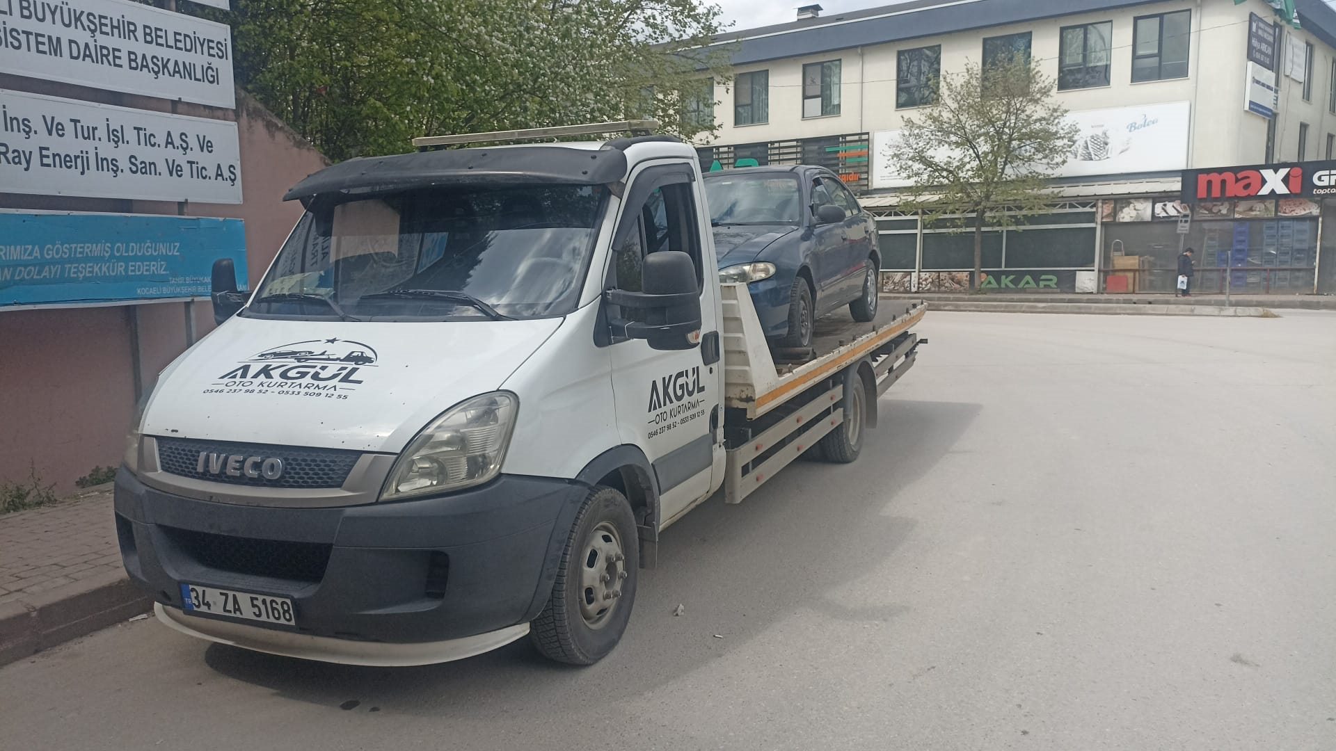 Akgül Oto Kurtarma çekici ve kurtarma çalışması